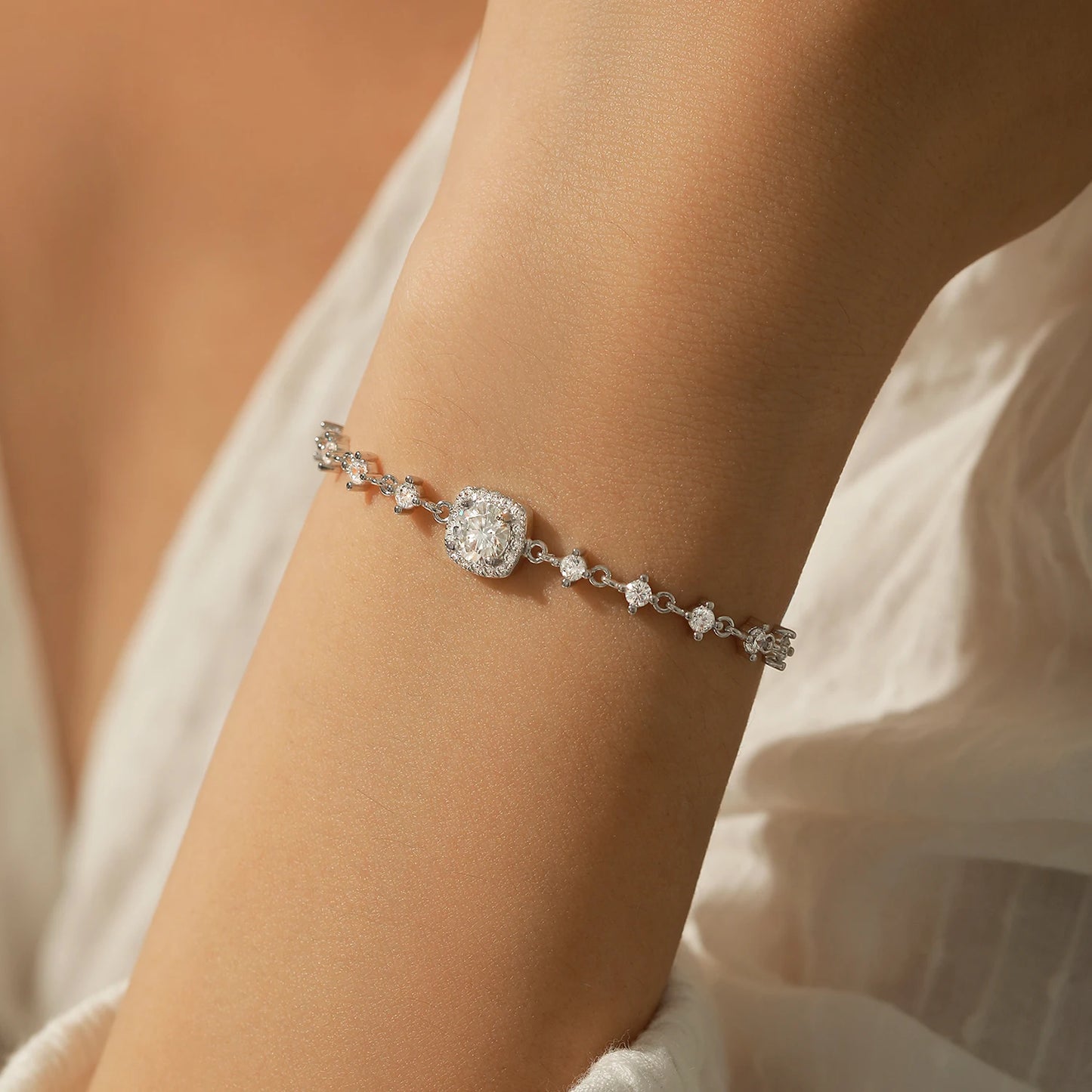 0.8CT D Color Moissanite Luxury Bracelet 925 Sterling Silver Bracelet For Women